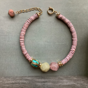 Tibet Natural SeaShell Gemstone Bracelet